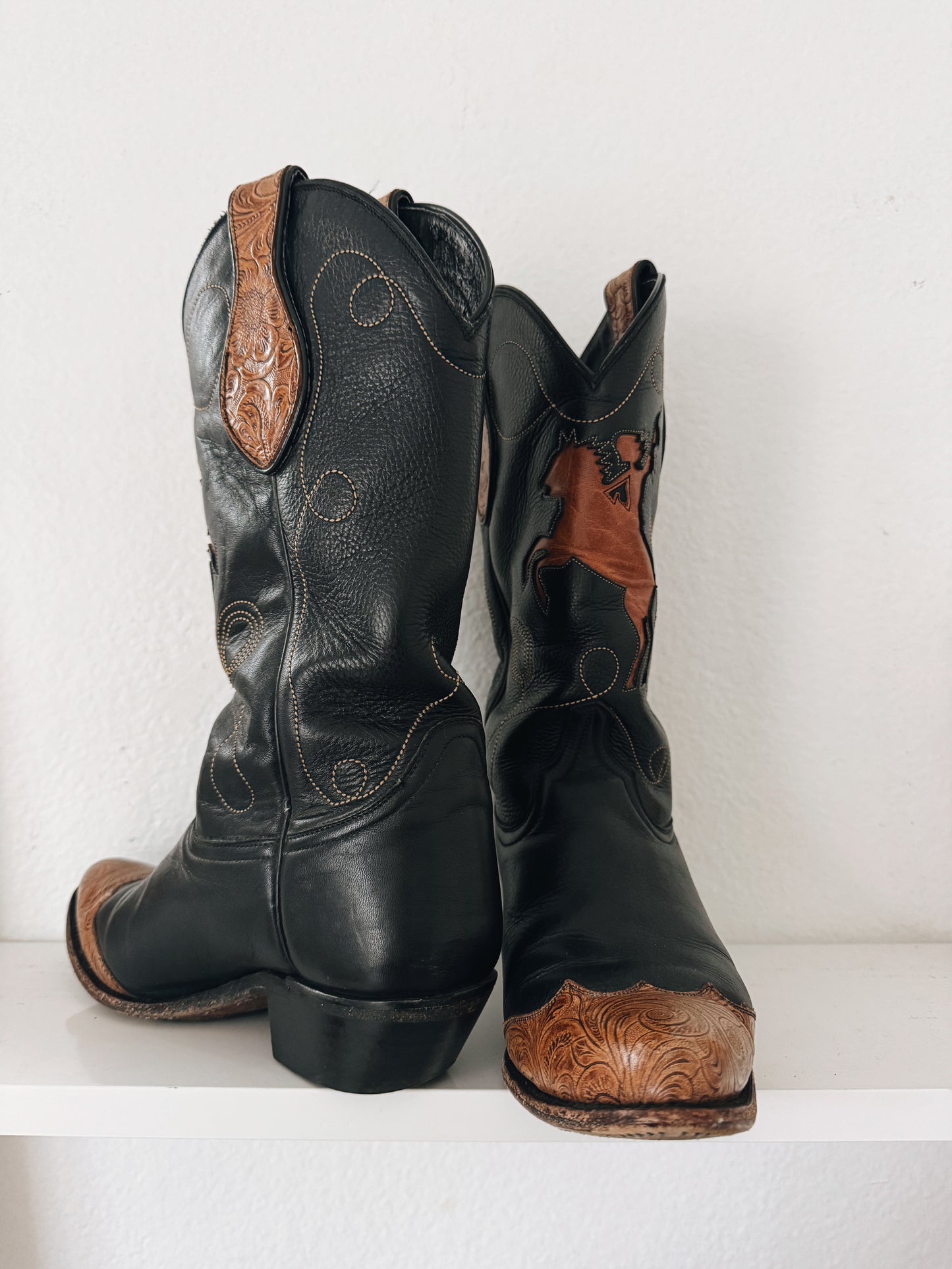 Vintage Buckin' Bronco Cowboy Boots