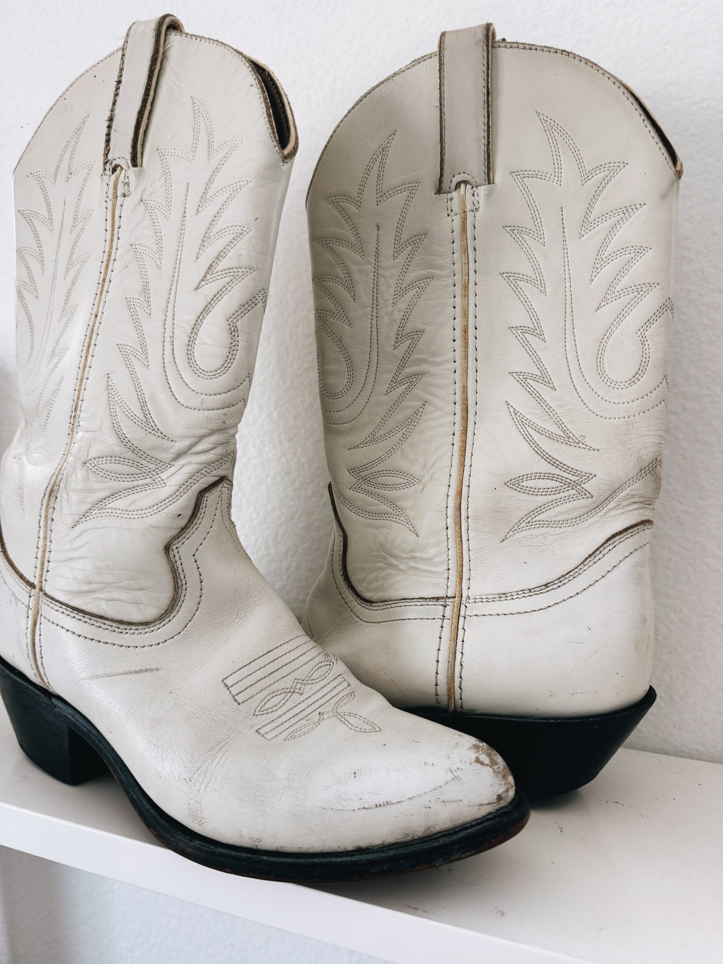Vintage Durango White Cowboy Boots