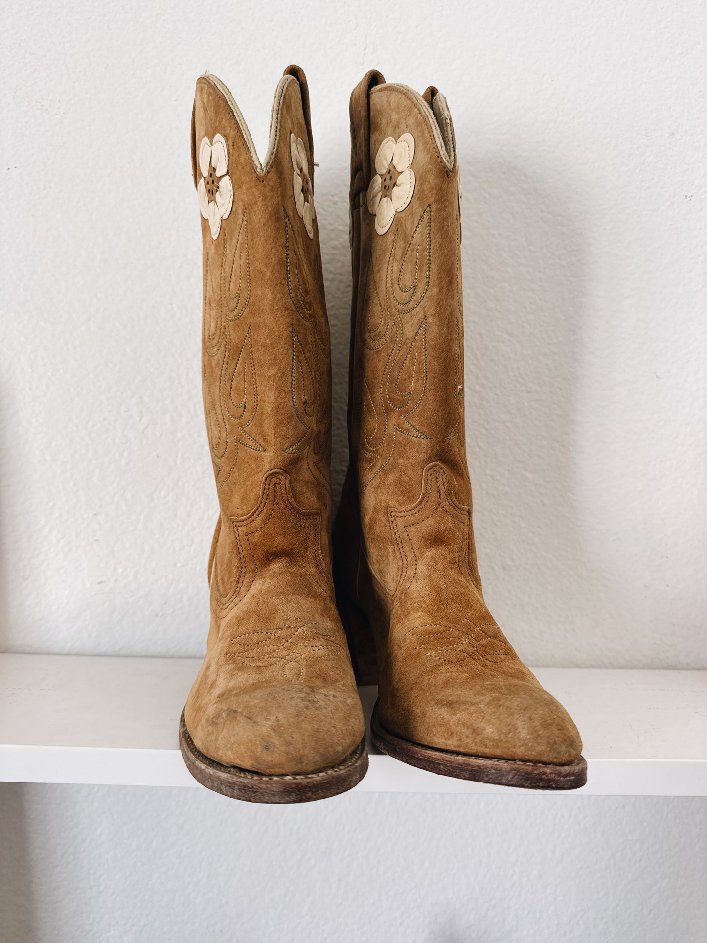 Vintage Acme Flower Cowboy Boots