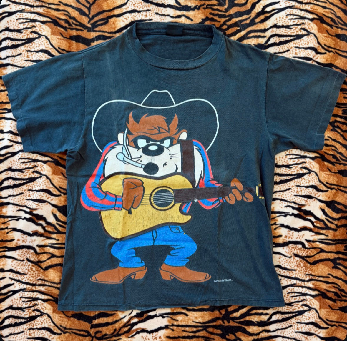Vintage Taz Garth Brooks Cowboy Tee
