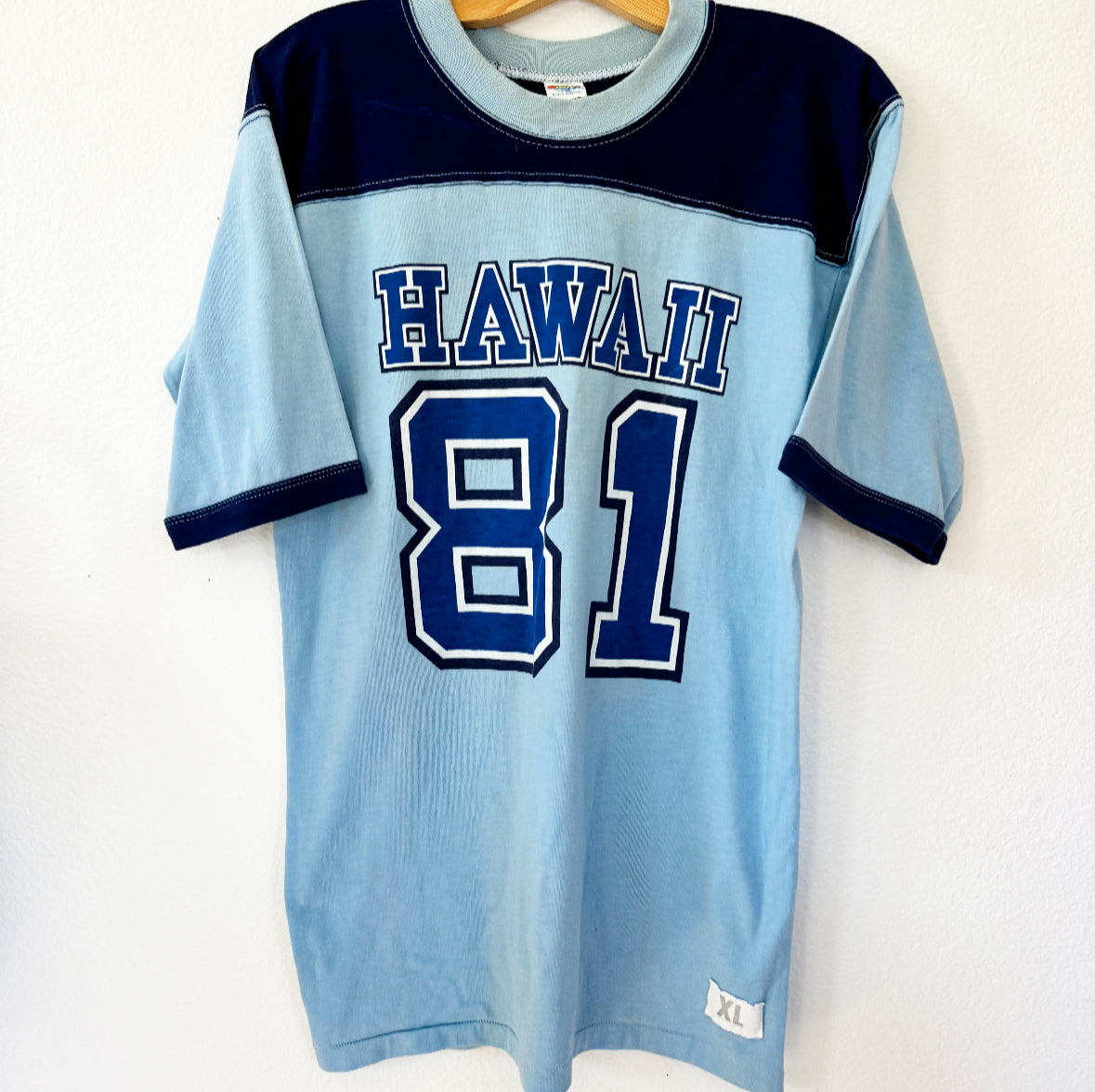 Vintage Hawaii 81 Tee