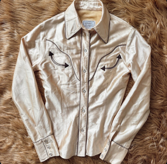 Vintage HBarC Silk Pearl Snap