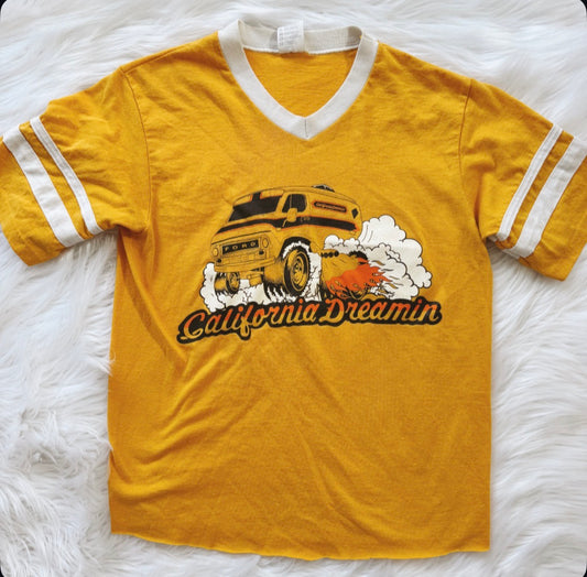 Vintage California Dreamin' Ford Van Tee