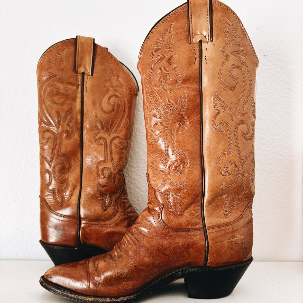 Vintage Justin Cowboy Boots
