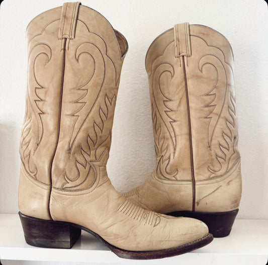 Vintage Cream Cowboy Boots