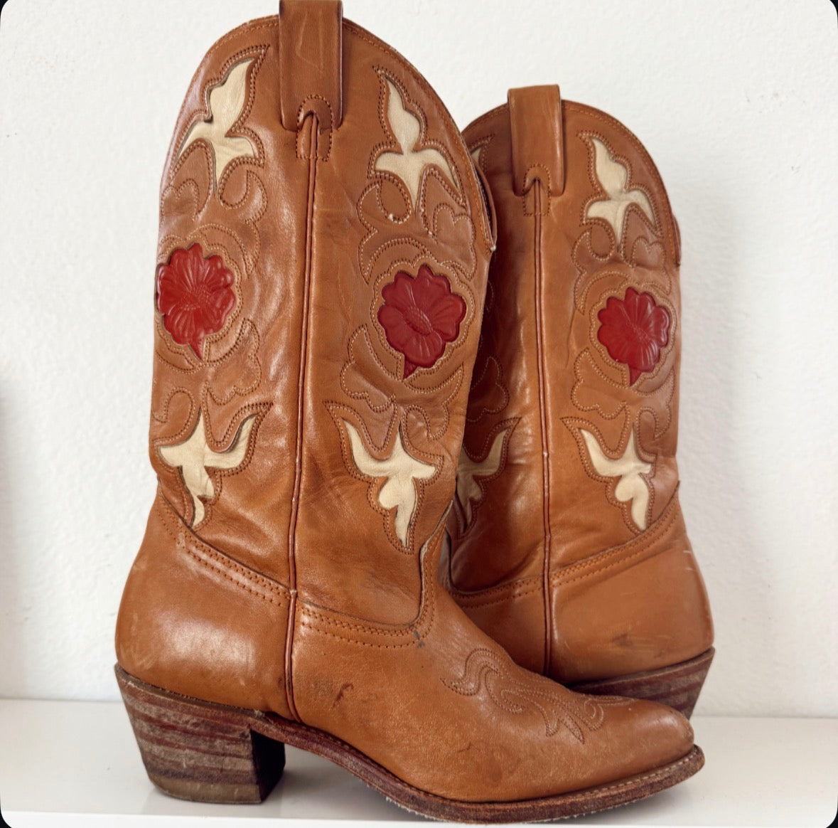 Vintage Flower Inlay Cowboy Boots
