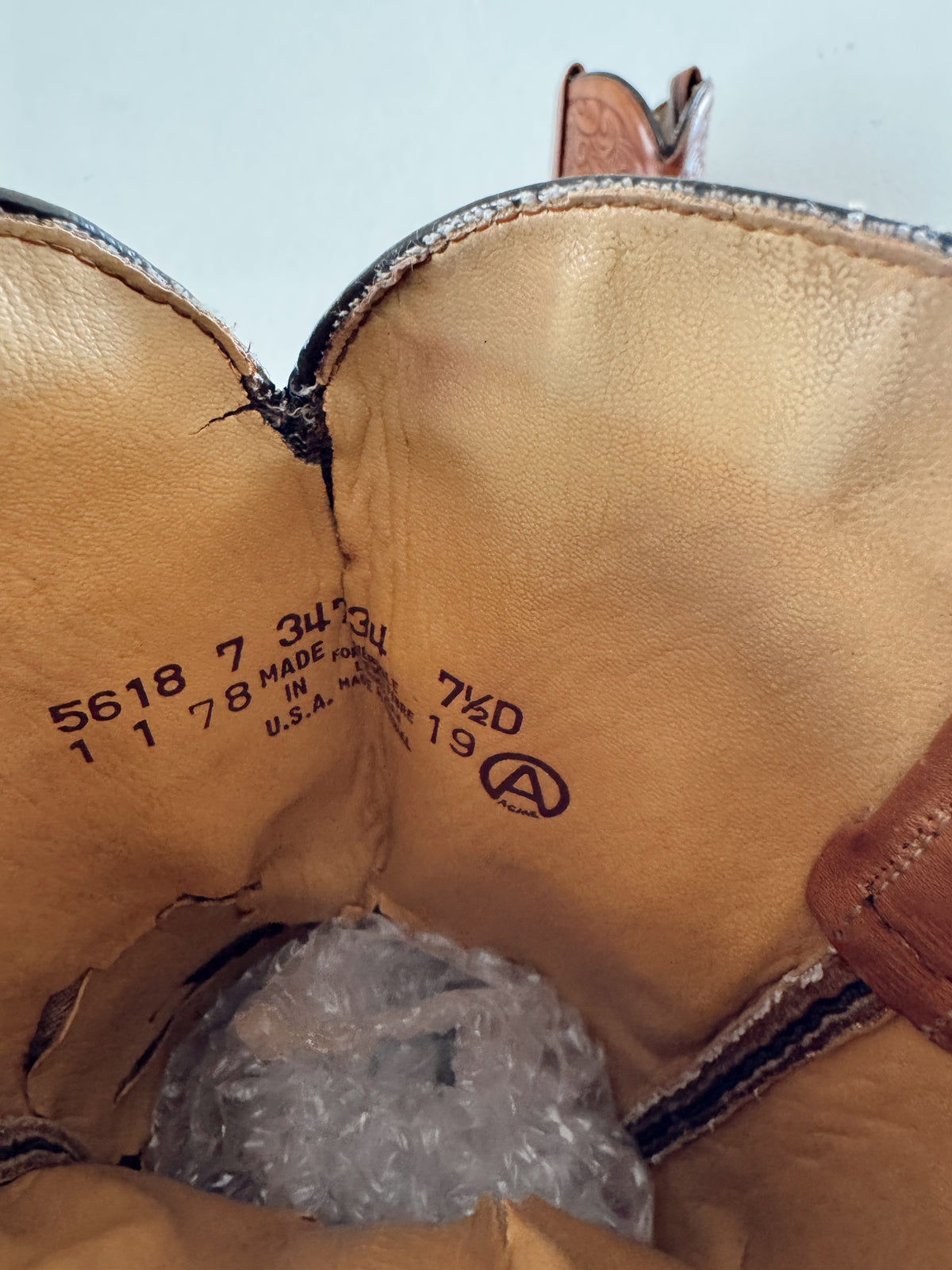 Vintage Horseshoe Tooled Boots