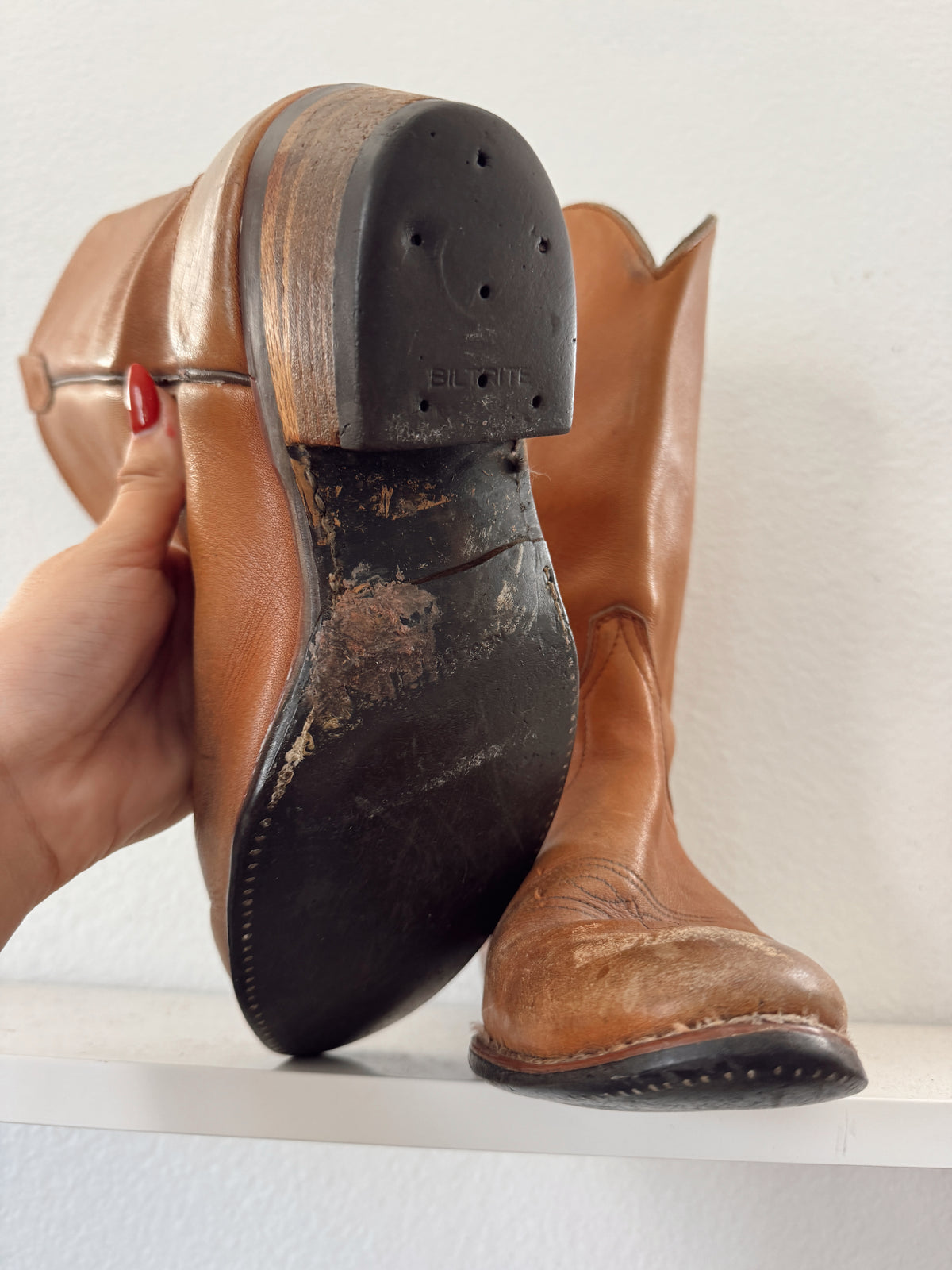 Vintage Tan Cowboy Boots