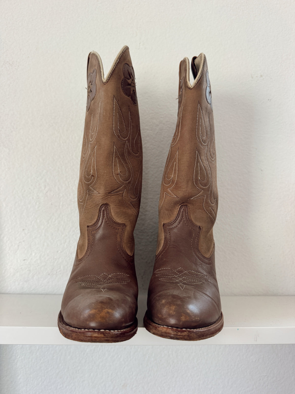 Vintage Acme Daisy Cowboy Boots